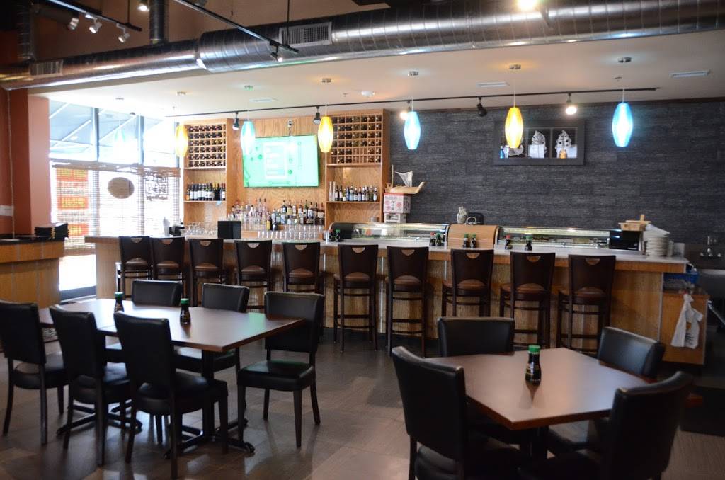 Red Ginger | restaurant | 1301 S Gilbert St Ste. 6, Iowa City, IA 52240, USA | 3193383336 OR +1 319-338-3336