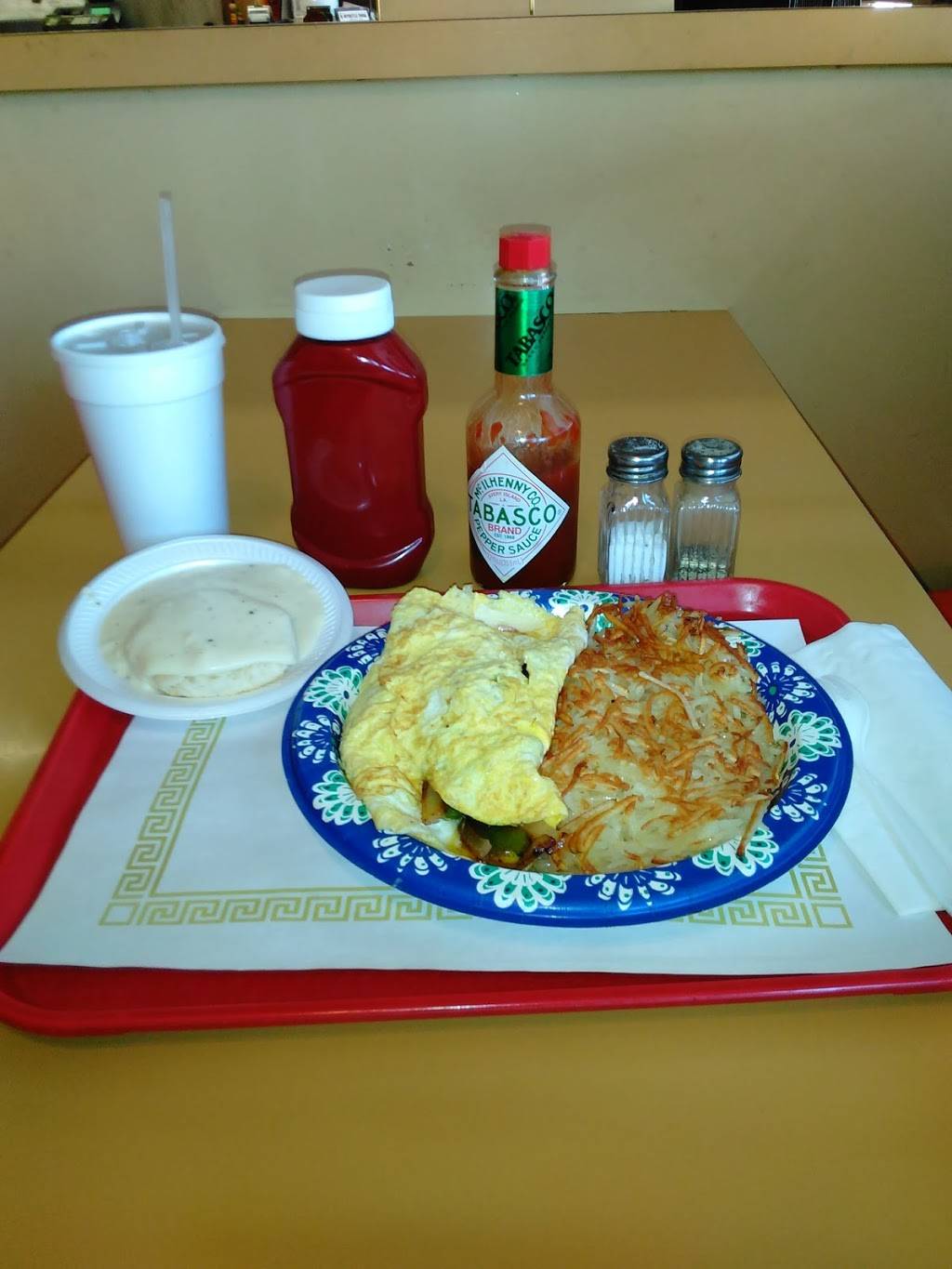 Country Boys Drive In | restaurant | 2648 E Fremont St, Stockton, CA 95205, USA | 2094642575 OR +1 209-464-2575