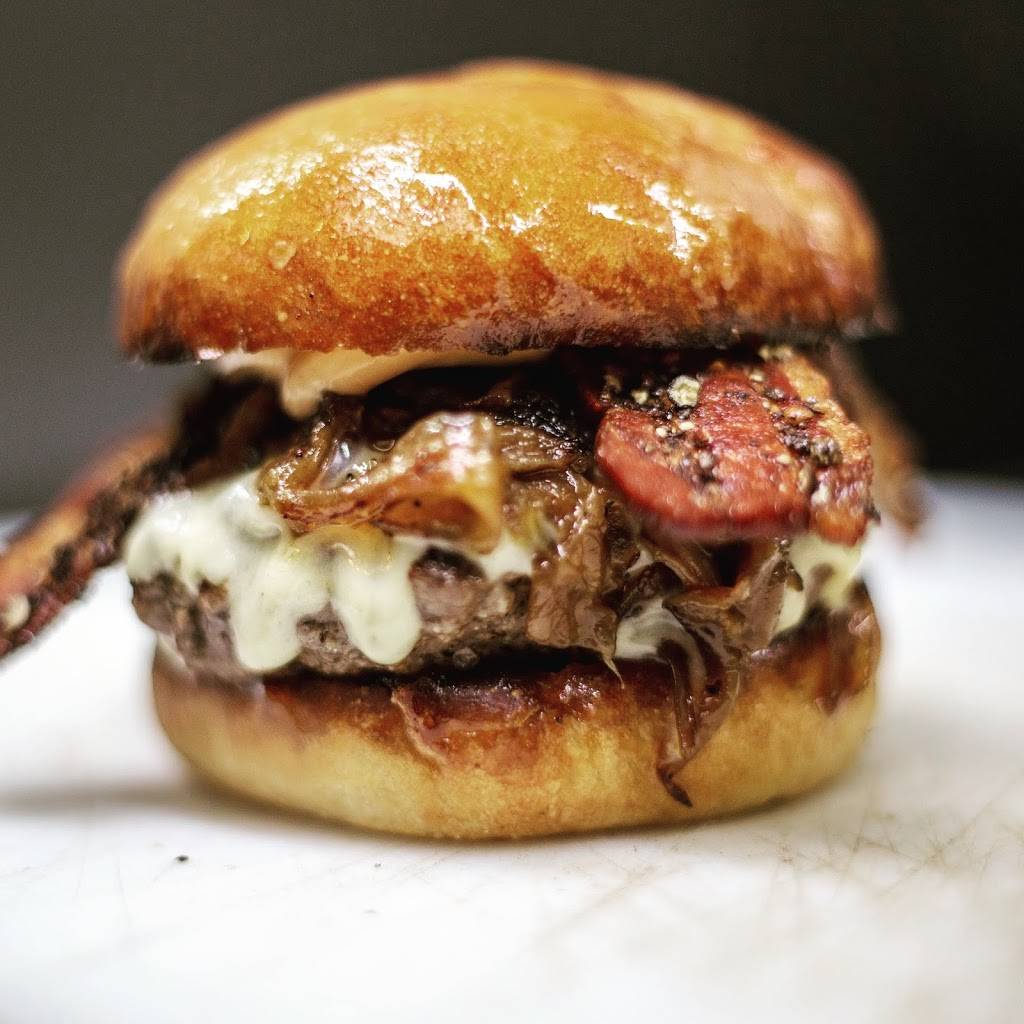 RAWKn Grub | restaurant | Inside GROWLERS, 1909 Poplar Ave, Memphis, TN 38104, USA | 9016547295 OR +1 901-654-7295