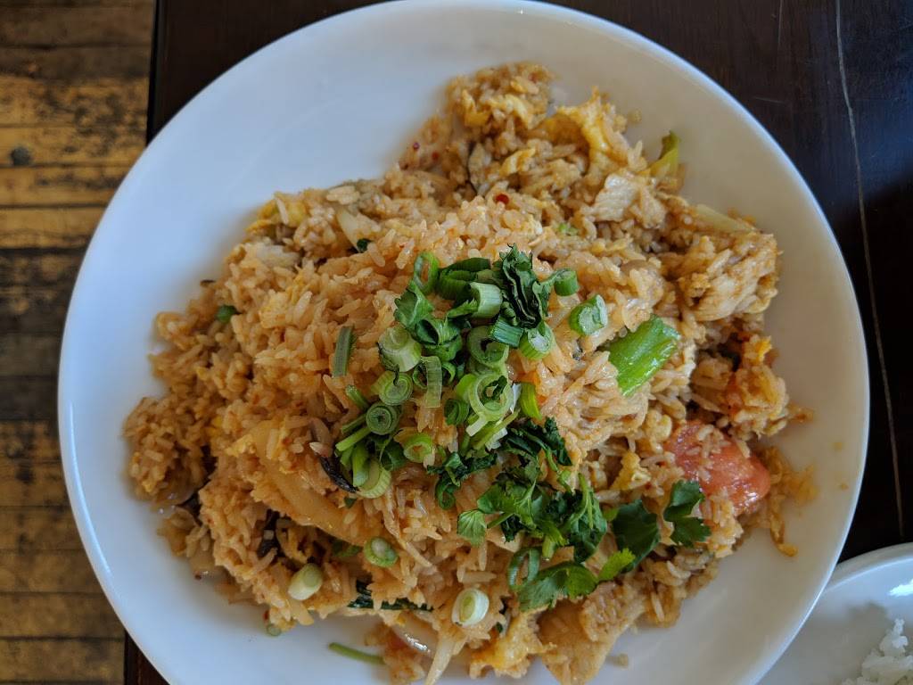 Thai-namite | restaurant | 932 E Brady St, Milwaukee, WI 53202, USA | 4148376280 OR +1 414-837-6280