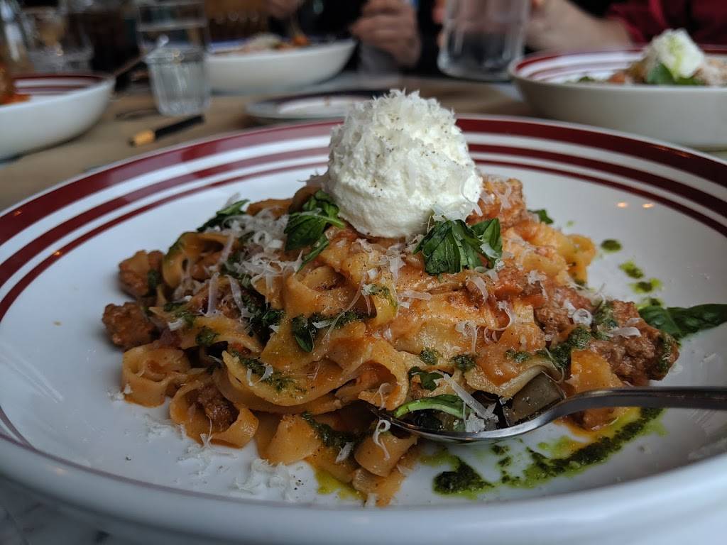 Scaddabush Italian Kitchen & Bar | restaurant | 122 Marine Parade Dr, Toronto, ON M8V 0E7, Canada | 4162510288 OR +1 416-251-0288