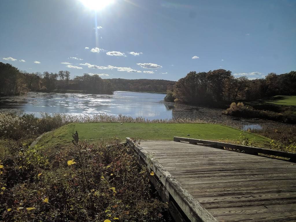 Lake of Isles | restaurant | 1 Clubhouse Dr, North Stonington, CT 06359, USA | 8884753746 OR +1 888-475-3746