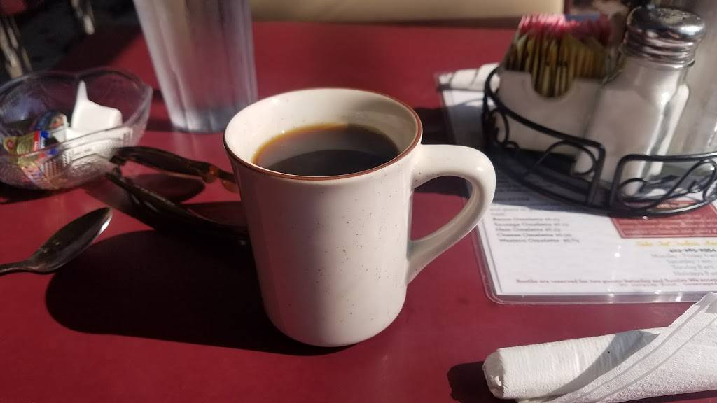 The Long Horn Restaurant | restaurant | 129 N Market St, Chattanooga, TN 37405, USA | 4232652354 OR +1 423-265-2354