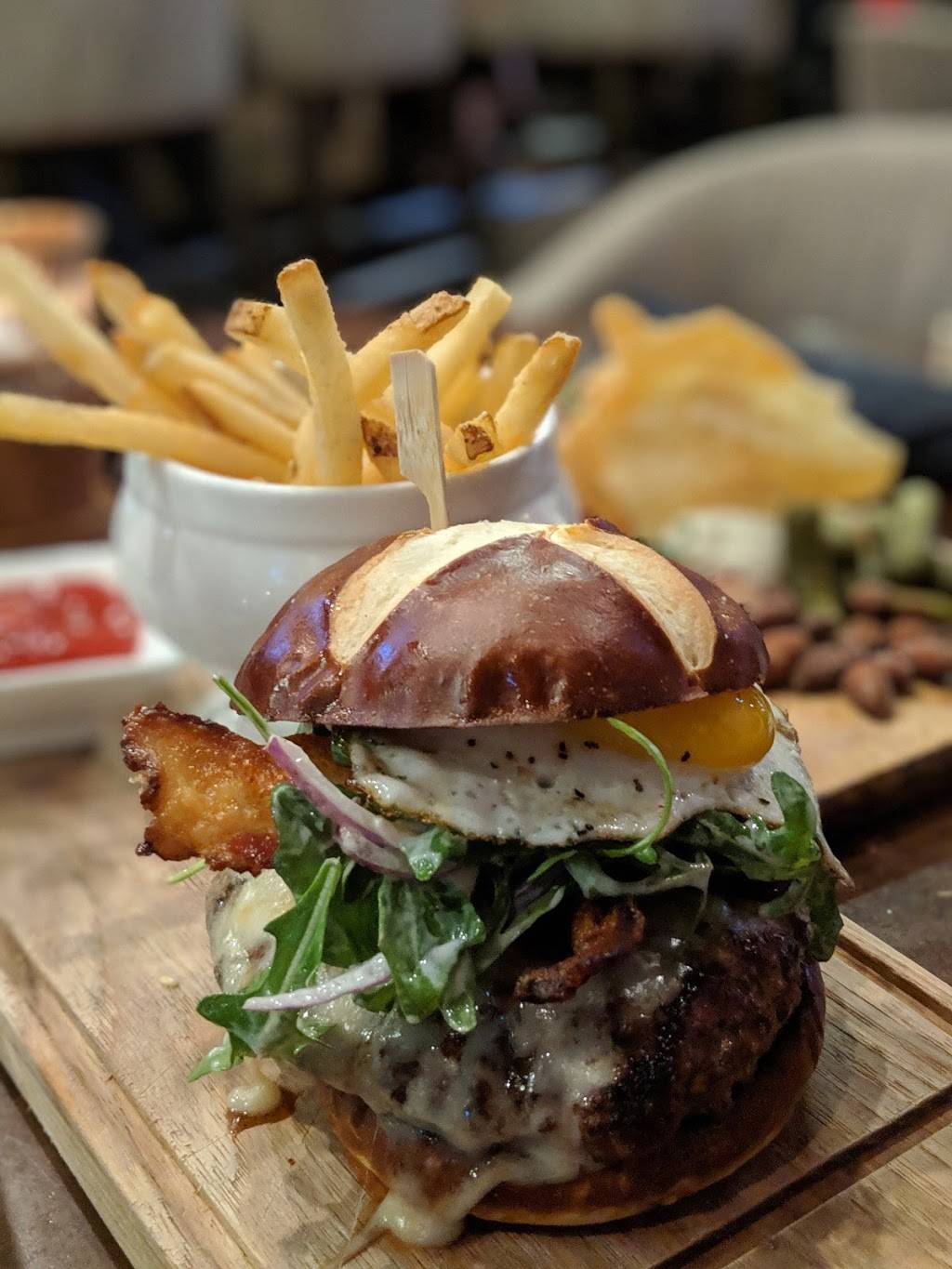 Gallery Restaurant Charlotte | restaurant | 10000 Ballantyne Commons Pkwy, Charlotte, NC 28277, USA | 7042484100 OR +1 704-248-4100