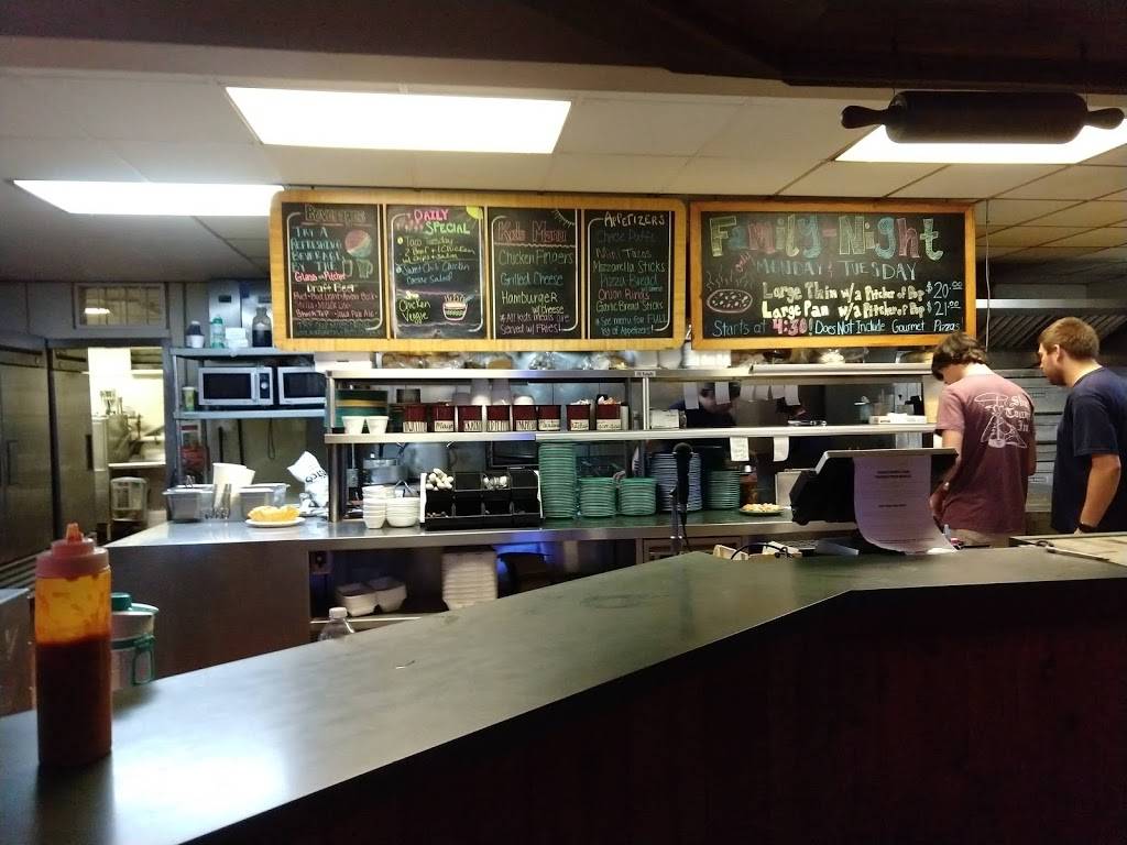 Shot Tower Inn | restaurant | 390 Locust St, Dubuque, IA 52001, USA | 5635561061 OR +1 563-556-1061