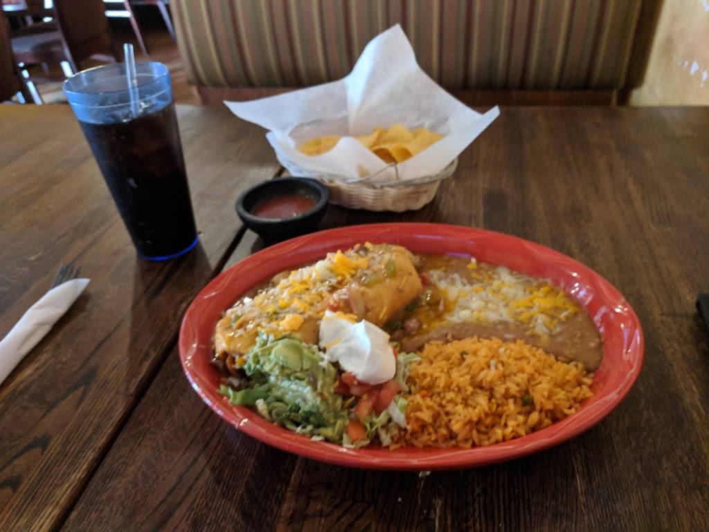 Real De Minas Mexican Grill | restaurant | 12444 E 44th Ave, Denver, CO 80239, USA | 7203743055 OR +1 720-374-3055