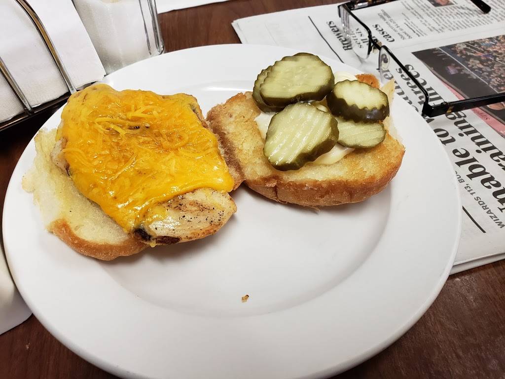 Waldo Cafe | restaurant | 235 Depot St, Waldo, WI 53093, USA | 9205287252 OR +1 920-528-7252