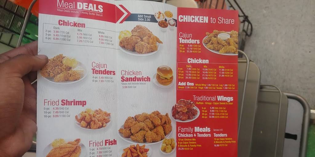 Krispy Krunchy Chicken | restaurant | 554 W Thornton St, Akron, OH 44307, USA | 3303765470 OR +1 330-376-5470