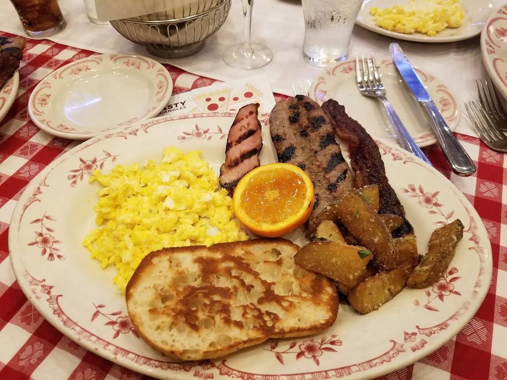 Maggianos Little Italy | restaurant | 21090 St Andrews Blvd, Boca Raton, FL 33433, USA | 5613618244 OR +1 561-361-8244