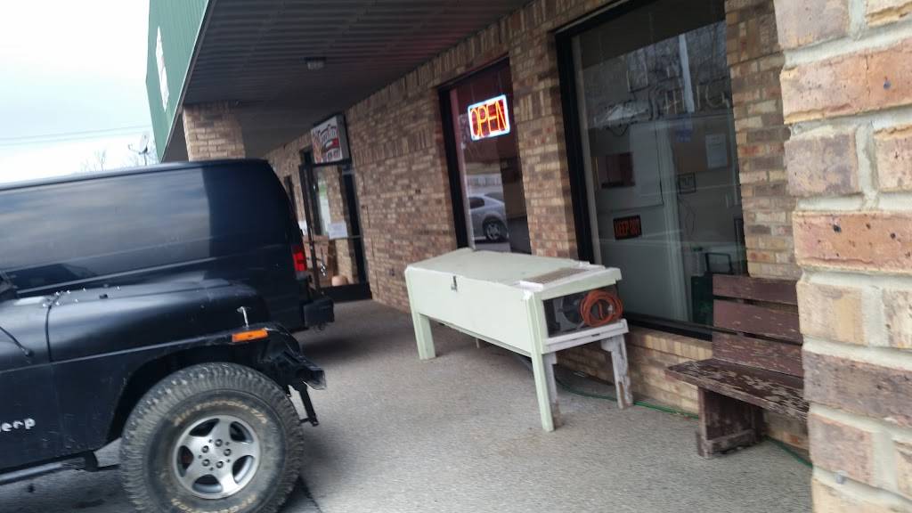 Pizza Box | restaurant | 512 E Stratton Ave #1604, Monterey, TN 38574, USA | 9318398307 OR +1 931-839-8307