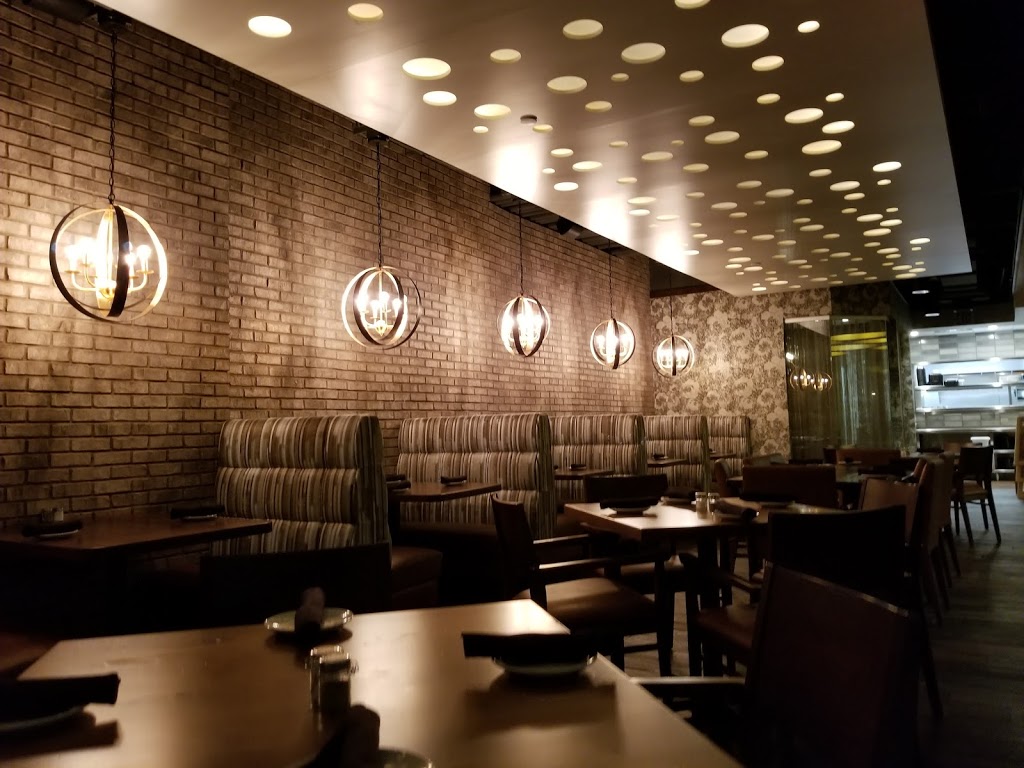 Table 32 | restaurant | 100 S Virginia St, Sioux City, IA 51101, USA | 7124541866 OR +1 712-454-1866