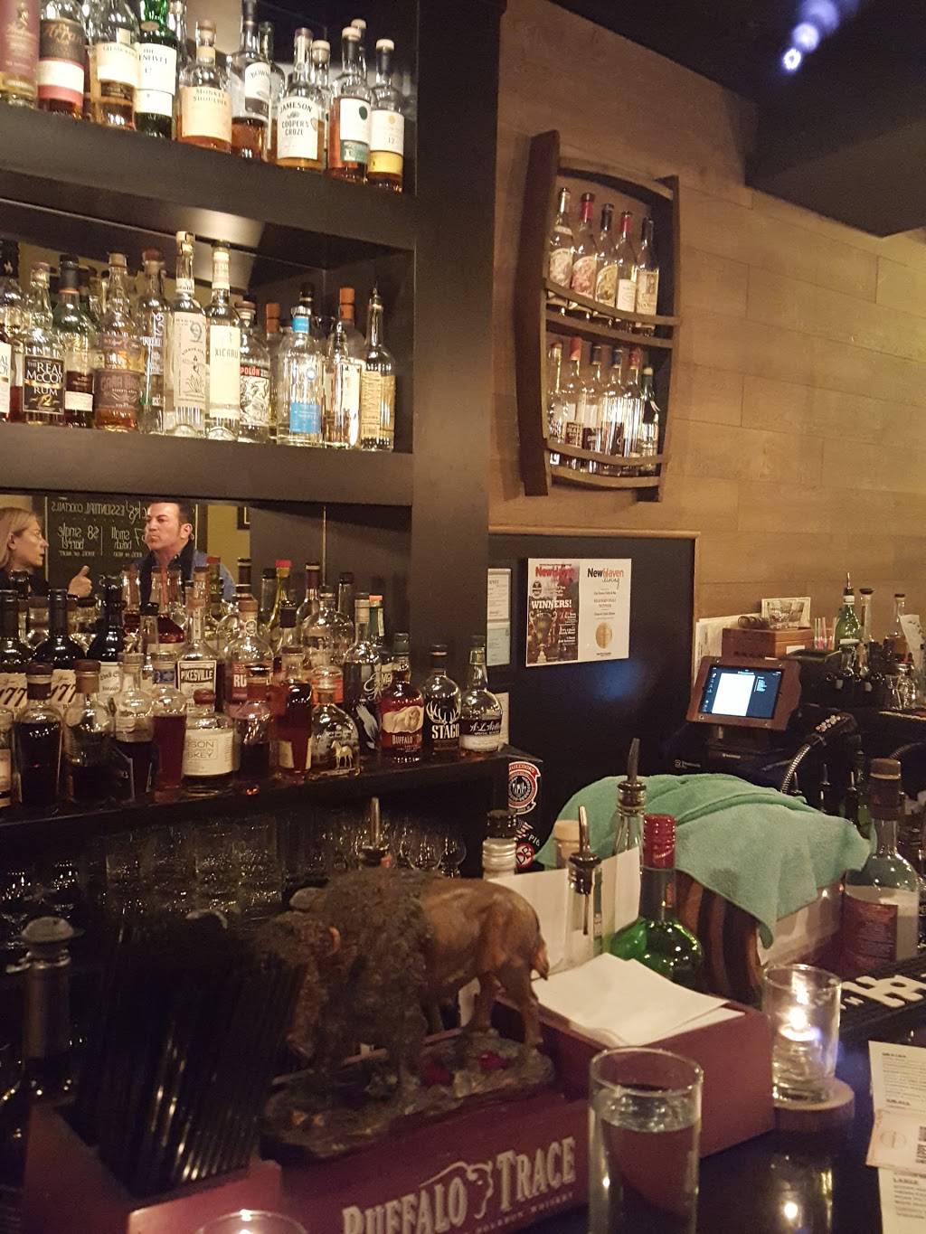 Oak Haven Table & Bar | restaurant | 932 State St, New Haven, CT 06511, USA | 2039159413 OR +1 203-915-9413