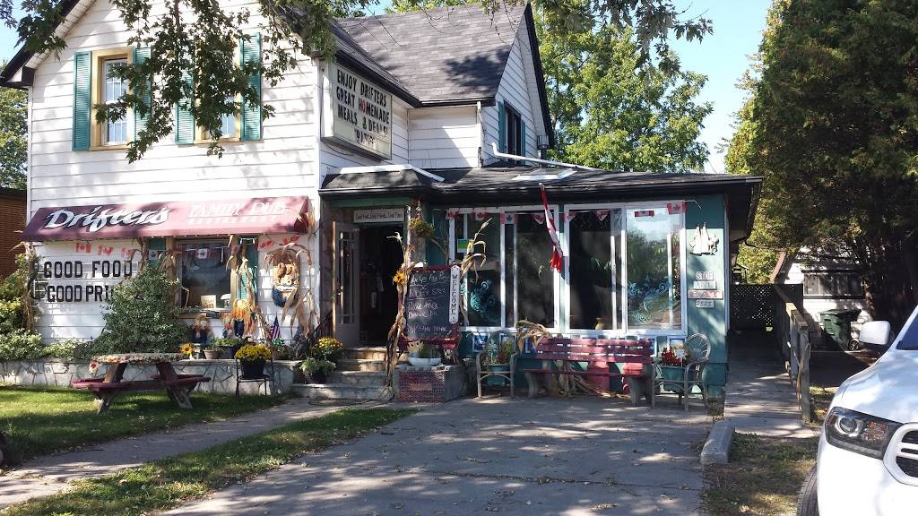 Drifters Inn | restaurant | 114 King St W, Harrow, ON N0R 1G0, Canada | 5197389303 OR +1 519-738-9303