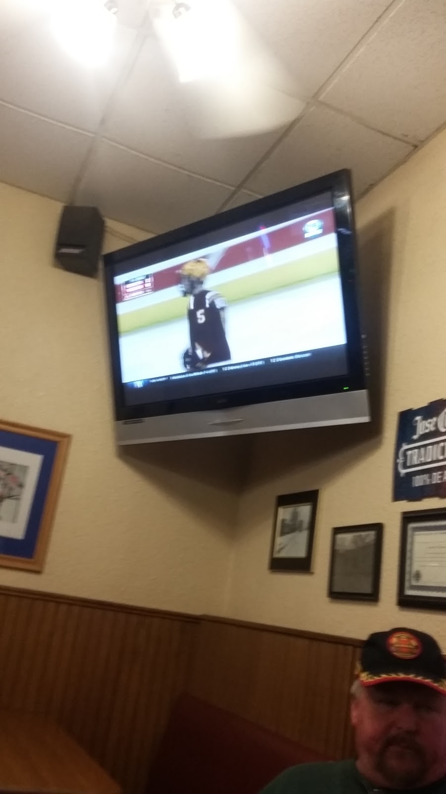 Duffs Tavern on Main | restaurant | 108 Main St E, Vermillion, MN 55085, USA | 6514376077 OR +1 651-437-6077