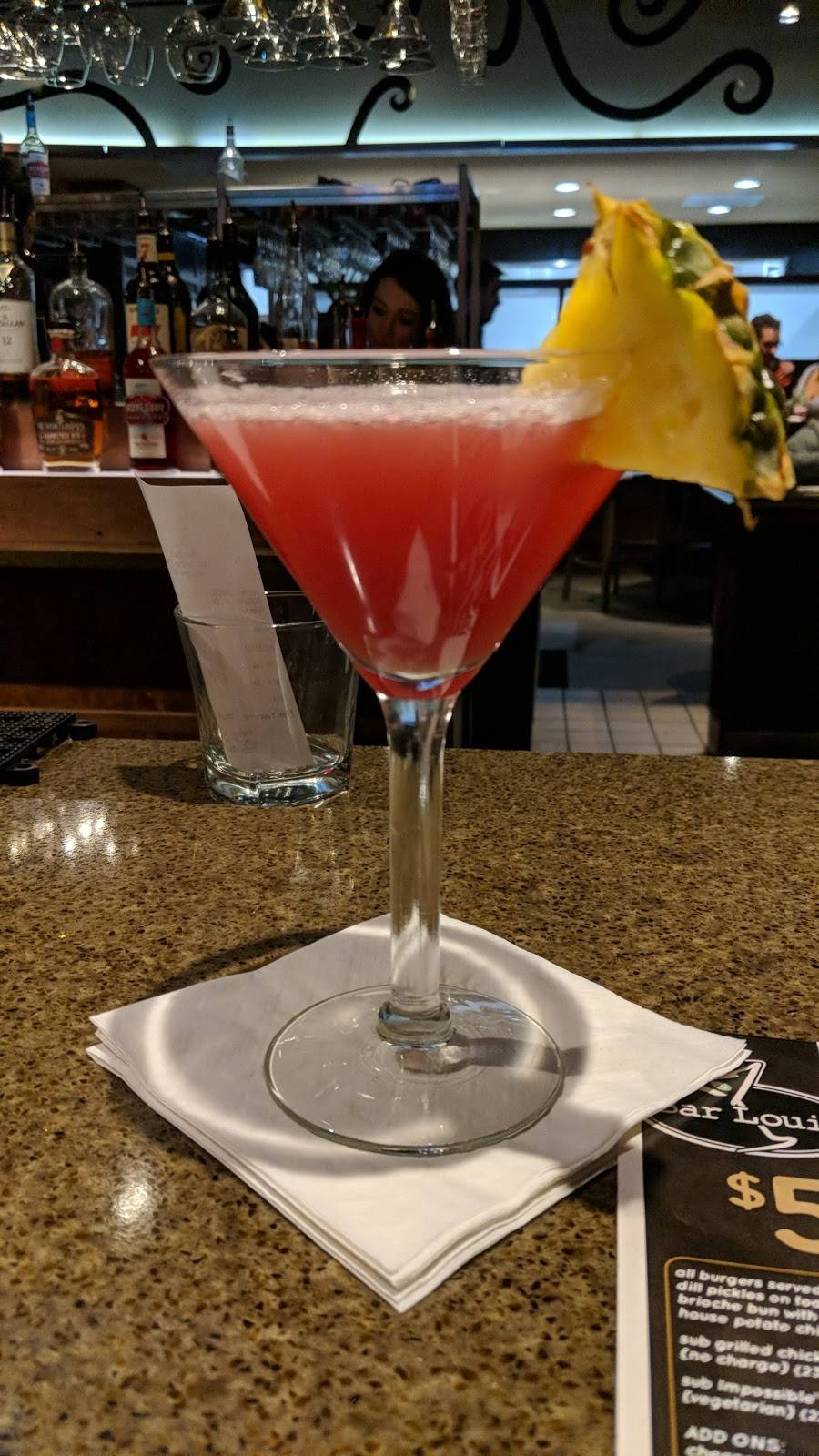 Bar Louie - The Avenue at White Marsh | night club | 8133-C, Honeygo Blvd, Baltimore, MD 21236, USA | 4108447512 OR +1 410-844-7512