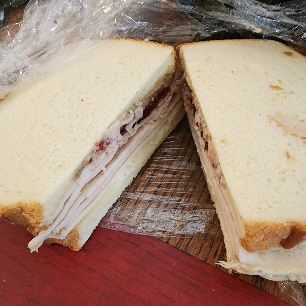 Bongis Turkey Roost | meal takeaway | 414 Kingstown Way, Duxbury, MA 02332, USA | 7815852392 OR +1 781-585-2392