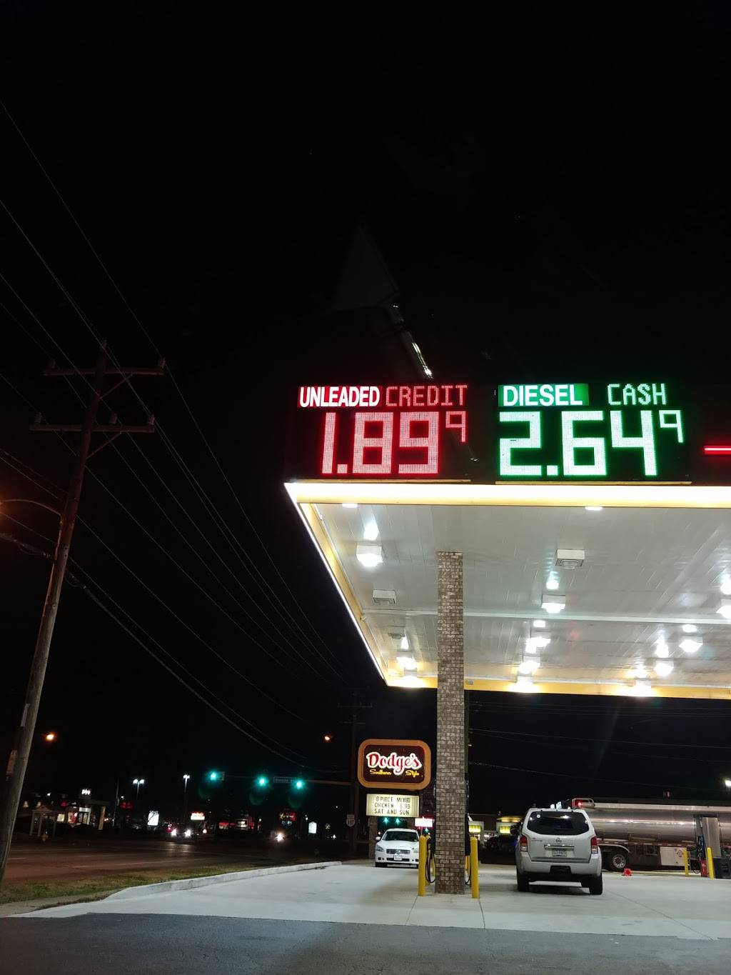 Dodges | restaurant | 8110 Hampton Blvd, Norfolk, VA 23505, USA | 7574510166 OR +1 757-451-0166