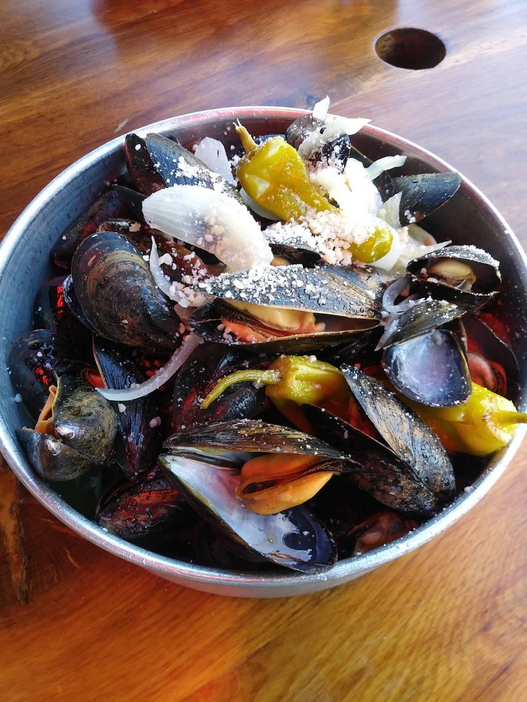 Lees Pint & Shell | restaurant | 2844 Hudson St, Baltimore, MD 21224, USA | 4103272883 OR +1 410-327-2883