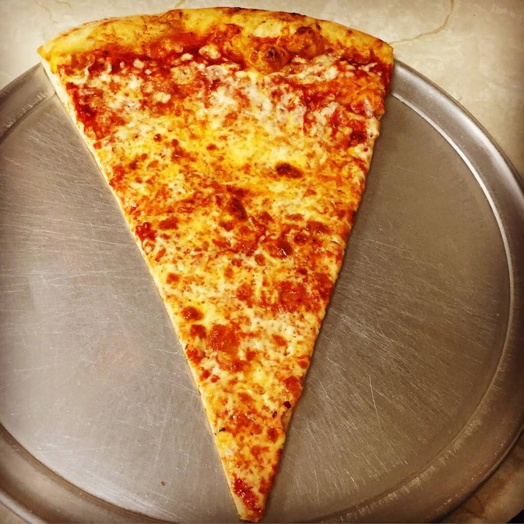 Ljubos Pizza | meal takeaway | 15 Westchester Square, Bronx, NY 10461, USA | 7188630874 OR +1 718-863-0874