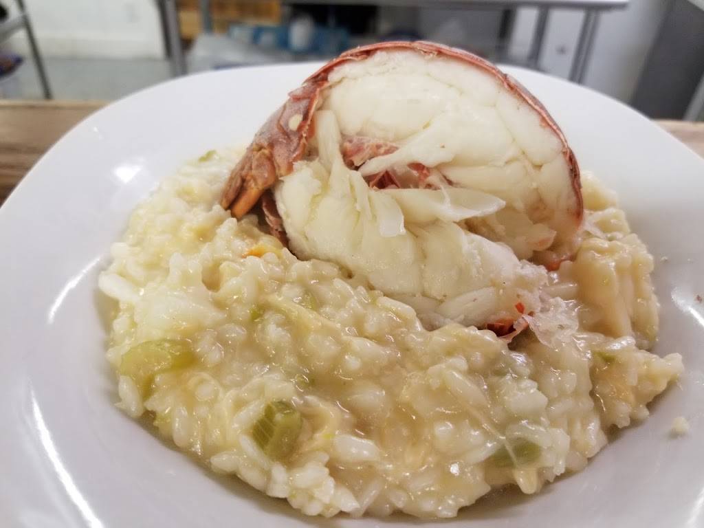 C and M Crossroads | restaurant | D3295 County Hwy M, Stratford, WI 54484, USA | 7153871482 OR +1 715-387-1482