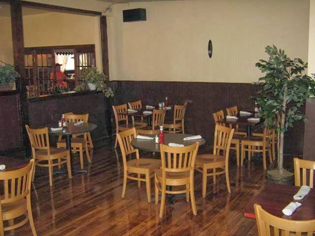 La Famiglia Bar & Grill | restaurant | 110 NY-311, Carmel Hamlet, NY 10512, USA | 8452284400 OR +1 845-228-4400