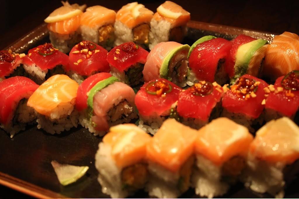 Naoki Sushi | restaurant | 2300 N Lincoln Park W Suite N, Chicago, IL 60614, USA | 7738680002 OR +1 773-868-0002