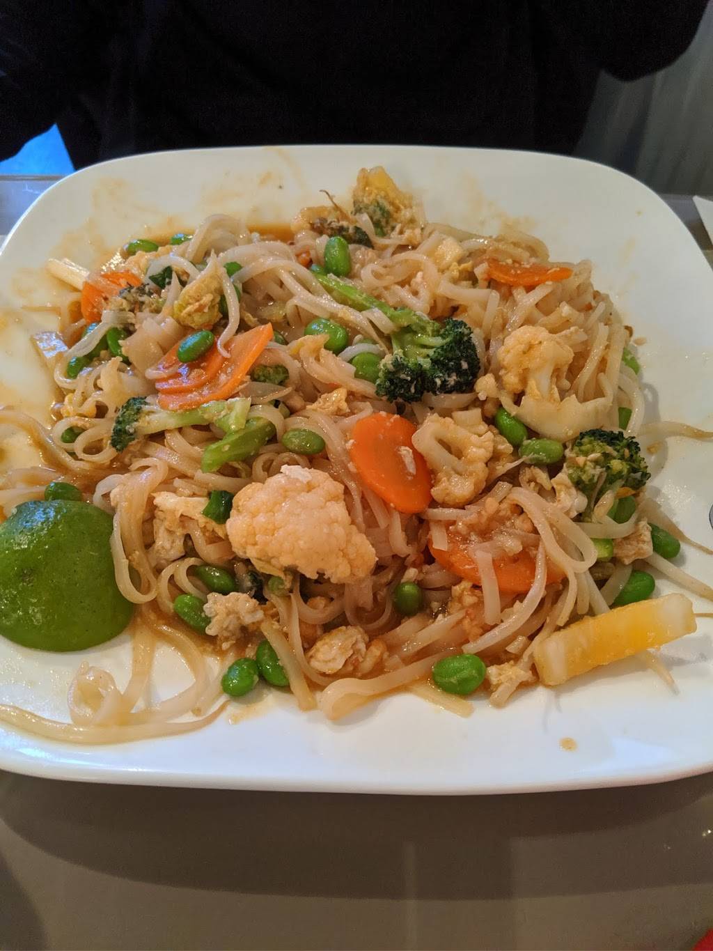 Restaurant Lueur du Mékong | restaurant | 310 Rue Boivin, Granby, QC J2G 2K6, Canada | 4507707953 OR +1 450-770-7953