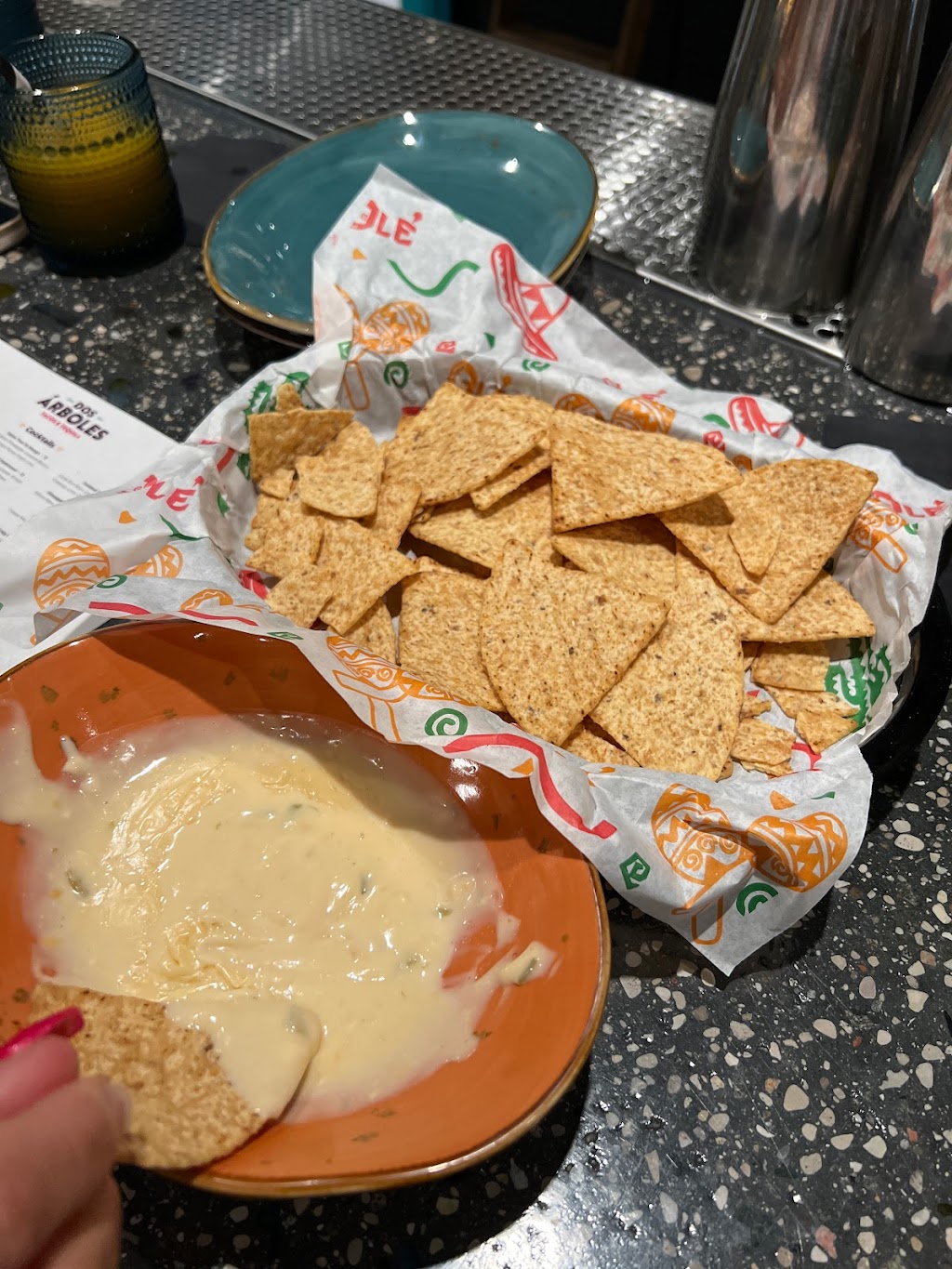 Dos Arboles | restaurant | 735 Main St, Frankfort, MI 49635, USA | 2313990770 OR +1 231-399-0770