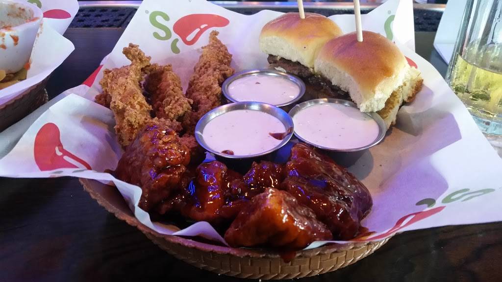 Chilis Grill & Bar | restaurant | 1536 Military Rd, Niagara Falls, NY 14304, USA | 7162977326 OR +1 716-297-7326