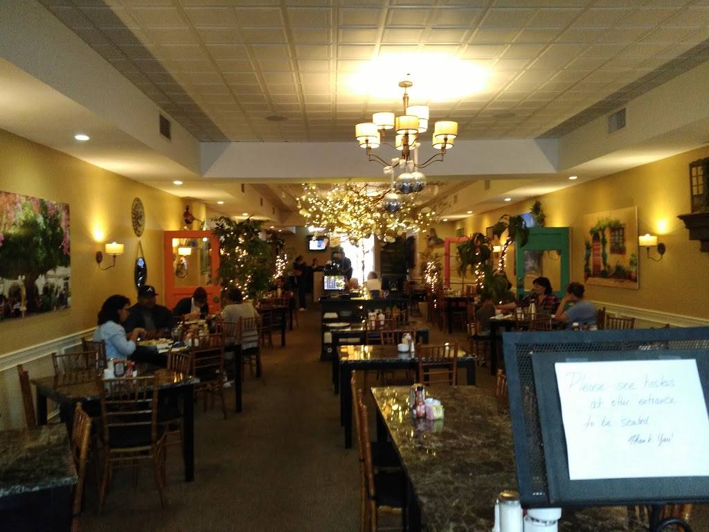 Eggsperience Vasilis | restaurant | 1526 Main St, Buffalo, NY 14209, USA | 7164363533 OR +1 716-436-3533