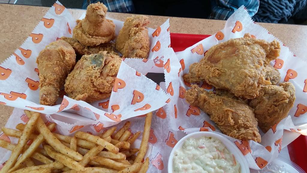 Popeyes® Louisana Kitchen | restaurant | 85 University Ave, Waterloo, ON N2J 2W1, Canada | 5198887766 OR +1 519-888-7766