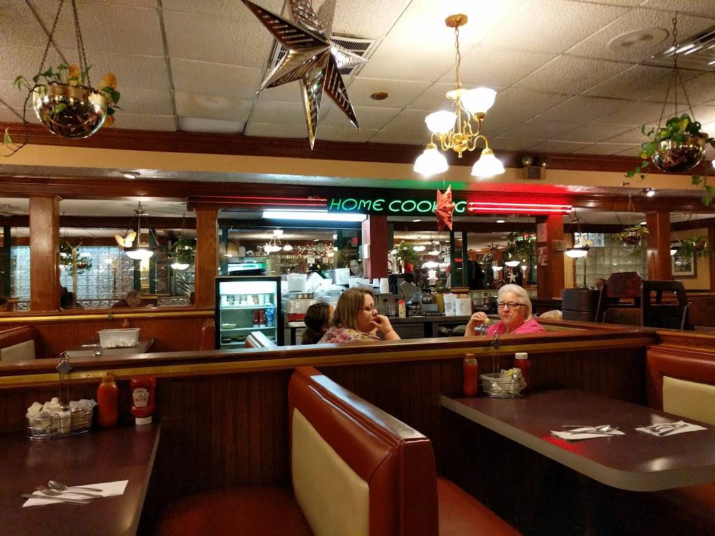 Georges Kitchen | restaurant | 13101 Triskett Rd, Cleveland, OH 44111, USA | 2166710430 OR +1 216-671-0430