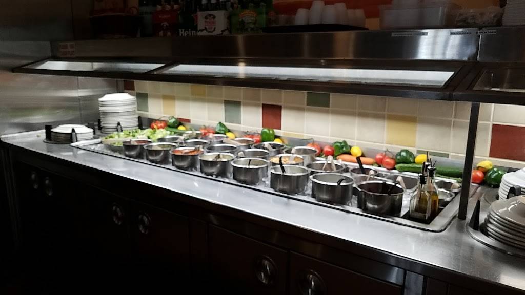 Joes Place Pizza & Pasta | restaurant | 5555 Lee Hwy, Arlington, VA 22207, USA | 7035320990 OR +1 703-532-0990