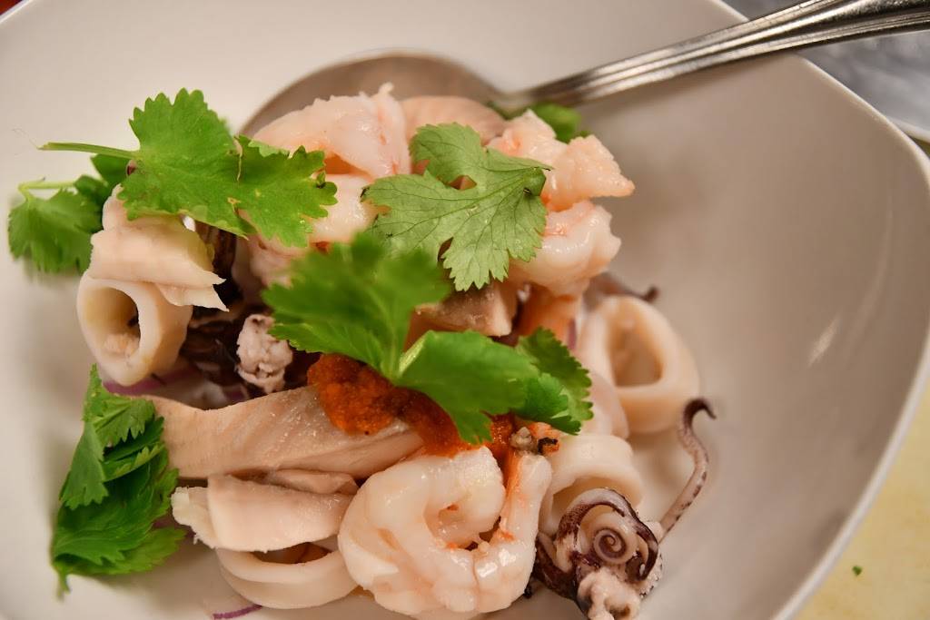 Sangaritas Tapas Wine | night club | 40-02 Bell Blvd, Bayside, NY 11361, USA | 7184282727 OR +1 718-428-2727