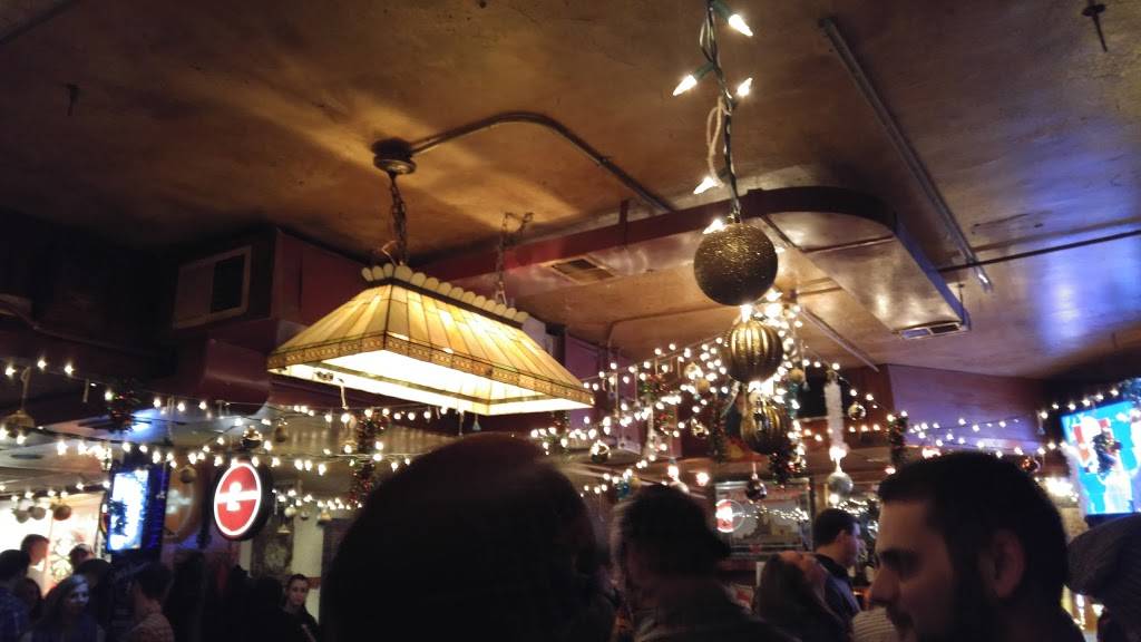 Galway Bay | restaurant | 500 W Diversey Pkwy, Chicago, IL 60614, USA | 7733483750 OR +1 773-348-3750