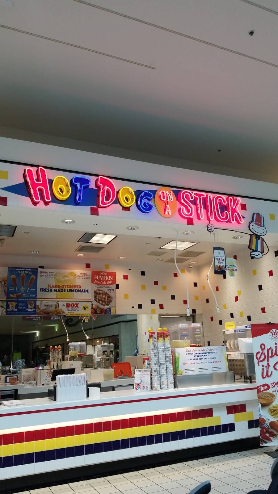 Hot Dog on a Stick | restaurant | West Valley Mall 3200 N. Naglee Road, Sp #185, Tracy, CA 95304, USA | 2098390967 OR +1 209-839-0967