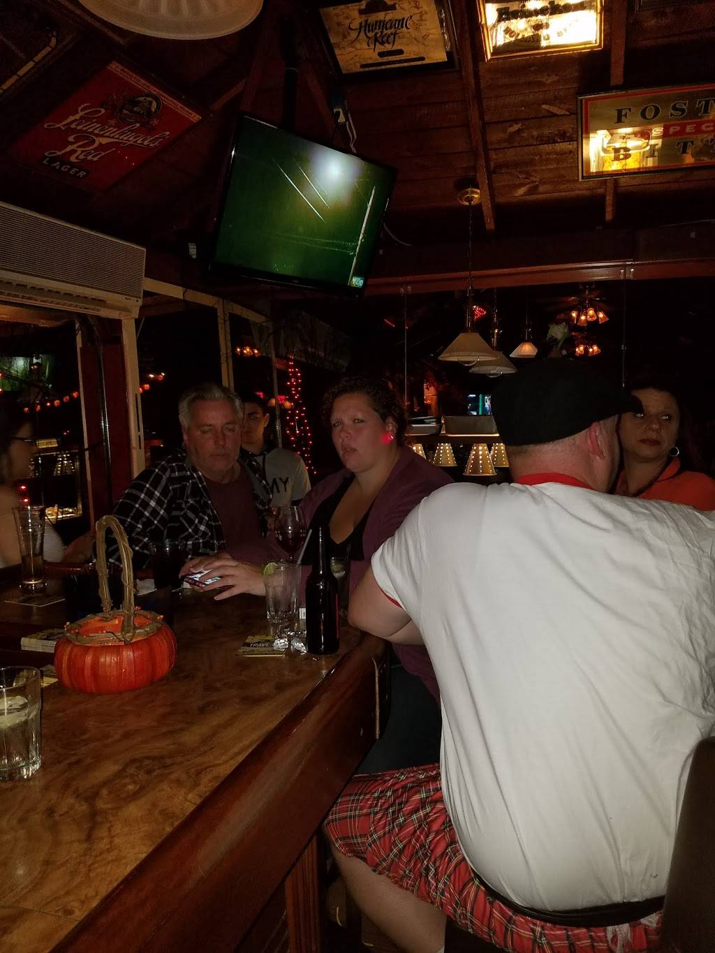 Toms Place | restaurant | 5027 S White Horse Pike, Egg Harbor City, NJ 08215, USA | 6099650075 OR +1 609-965-0075