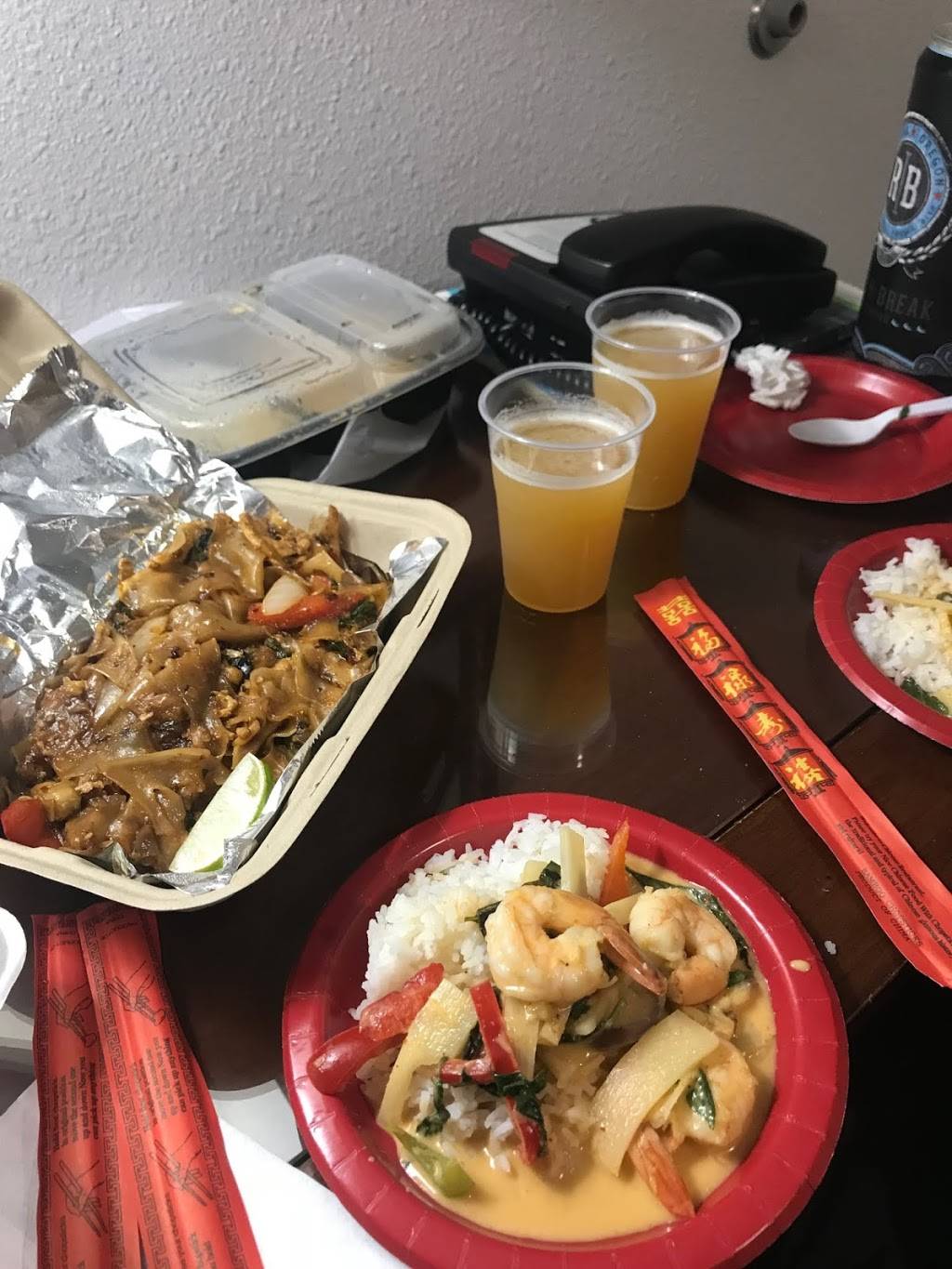 Mai Tong Thai Food | restaurant | 400-498 13th St, Astoria, OR 97103, USA | 9713200849 OR +1 971-320-0849