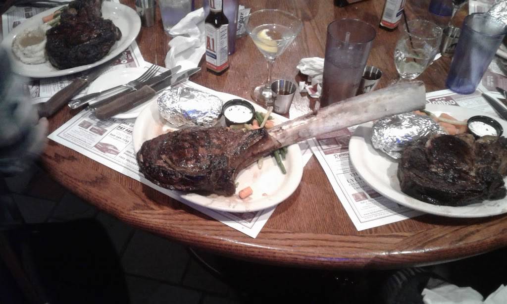 Chute Gates Steakhouse | restaurant | 372 Main St, Terryville, CT 06786, USA | 8605850704 OR +1 860-585-0704