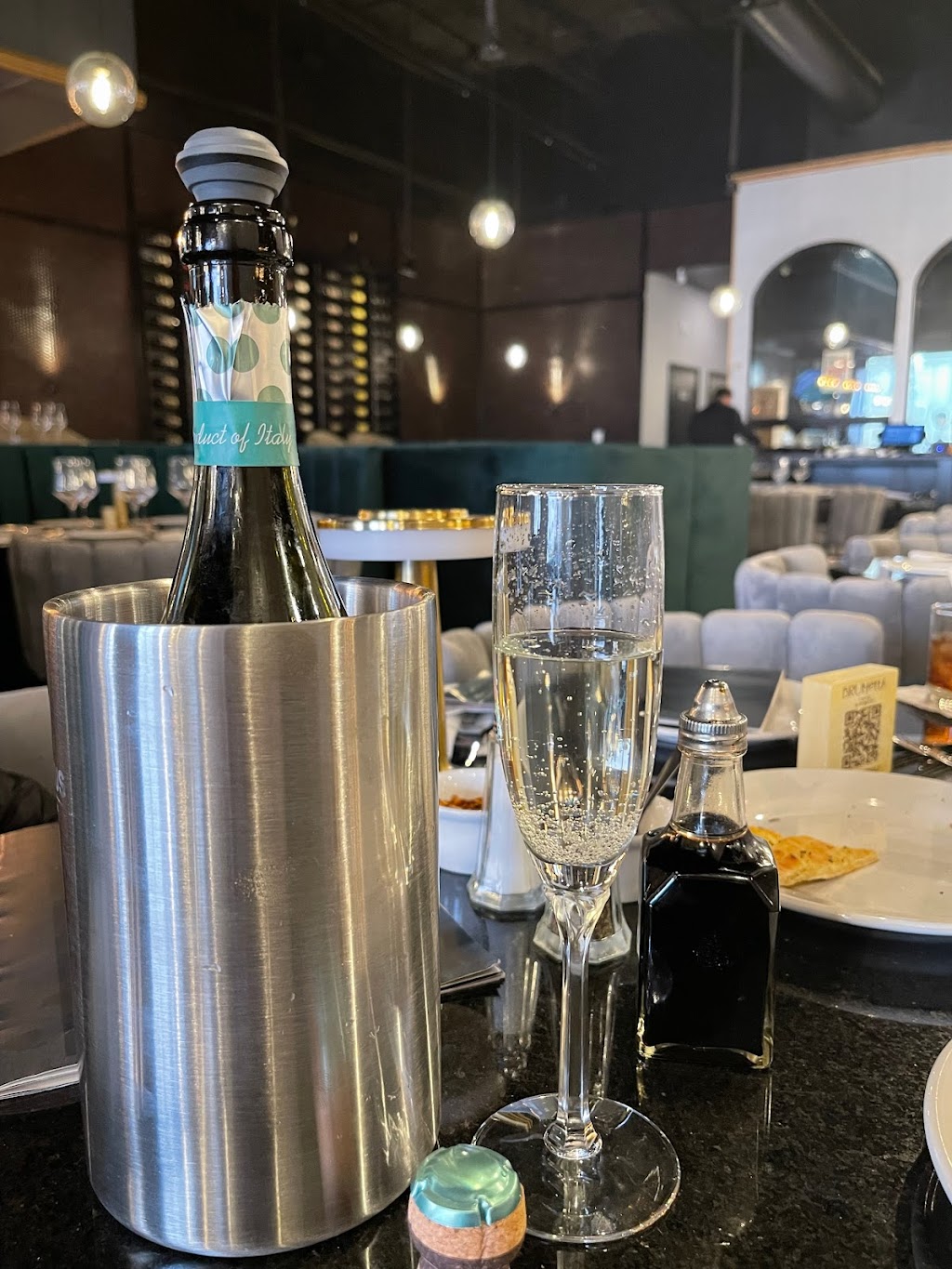 Brunetta Tinto & Pasta | restaurant | 3300 W Expy 83 suite 145, McAllen, TX 78501, USA | 9565407144 OR +1 956-540-7144