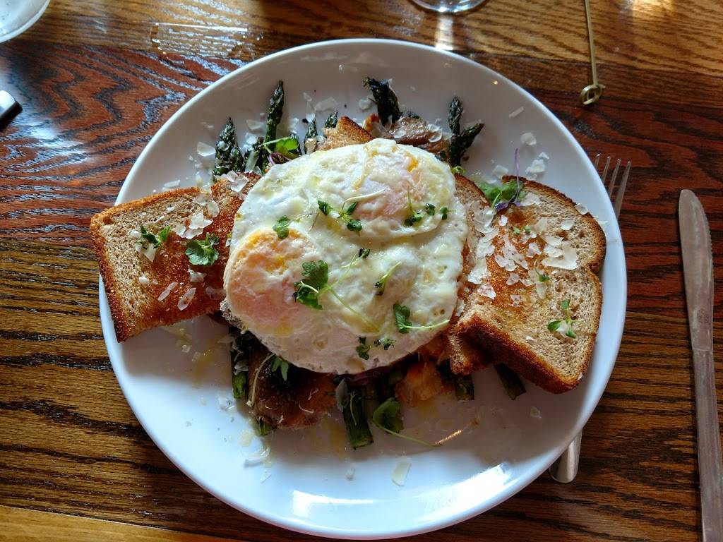 Black Duck Tavern | restaurant | 31 Warren Ave, East Providence, RI 02914, USA | 4014348703 OR +1 401-434-8703