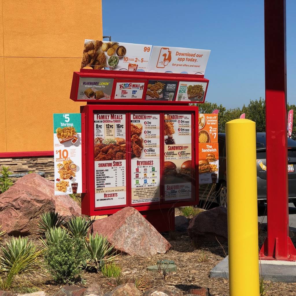 Popeyes Louisiana Kitchen | restaurant | 4020 Convoy St, San Diego, CA 92111, USA | 8583338108 OR +1 858-333-8108