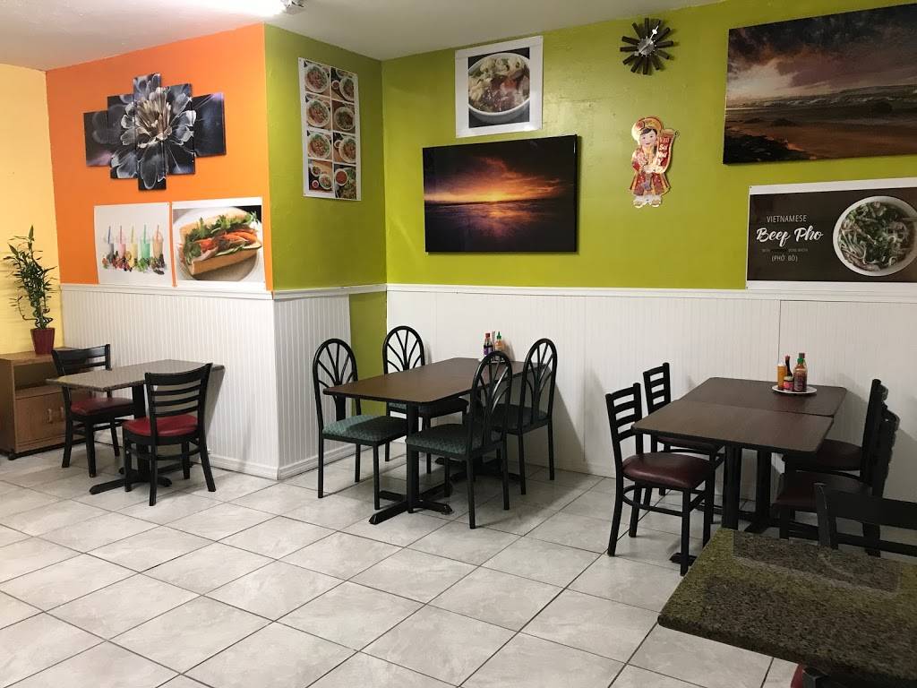 Miss Saigon Deli | restaurant | 3474 S Hopkins Ave, Titusville, FL 32780, USA | 3215672700 OR +1 321-567-2700