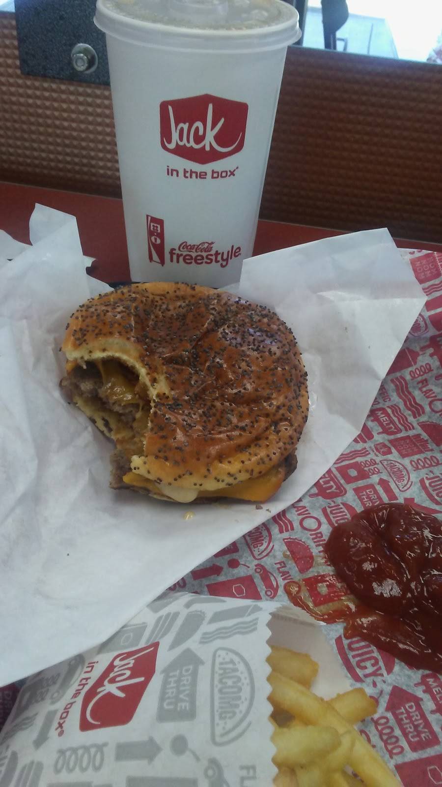 Jack in the Box | restaurant | 14304 Amar Rd, La Puente, CA 91744, USA | 6269187569 OR +1 626-918-7569