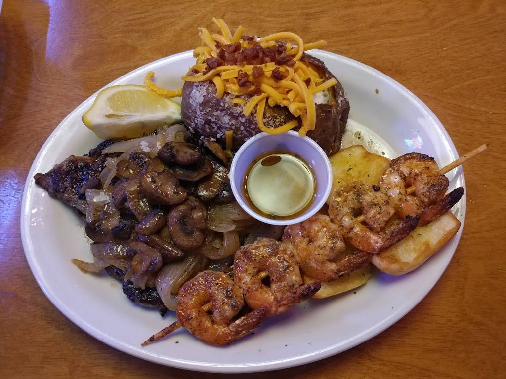 Texas Roadhouse | restaurant | 2323 South Rd, Poughkeepsie, NY 12601, USA | 8454330337 OR +1 845-433-0337