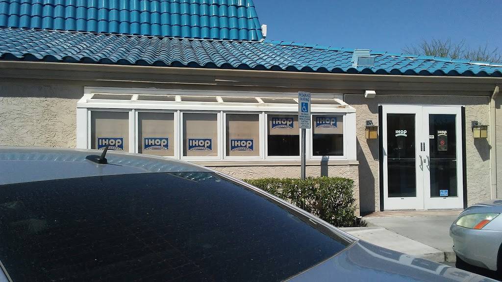 IHOP | bakery | 4501 E Cactus Rd, Phoenix, AZ 85032, USA | 6027651430 OR +1 602-765-1430