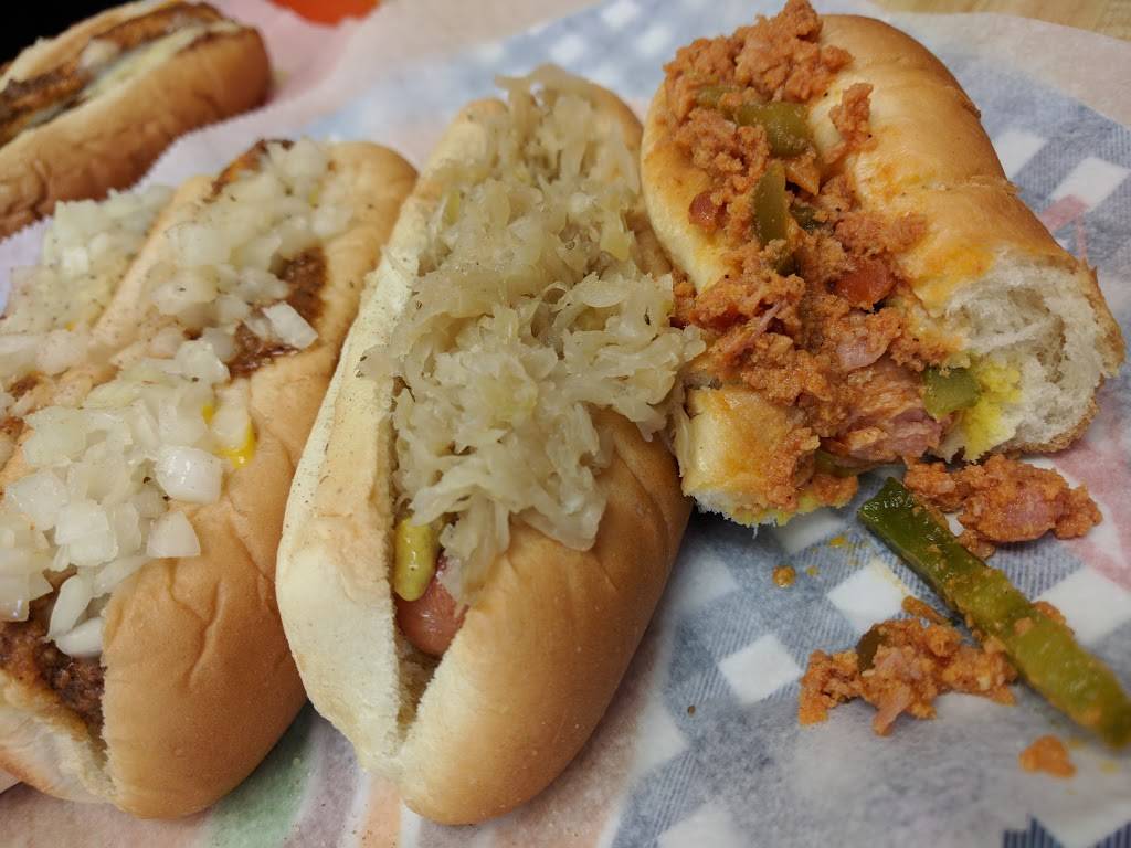Bens Chili Dogs | meal takeaway | 158 Broadway, Newport, RI 02840, USA | 4018468206 OR +1 401-846-8206