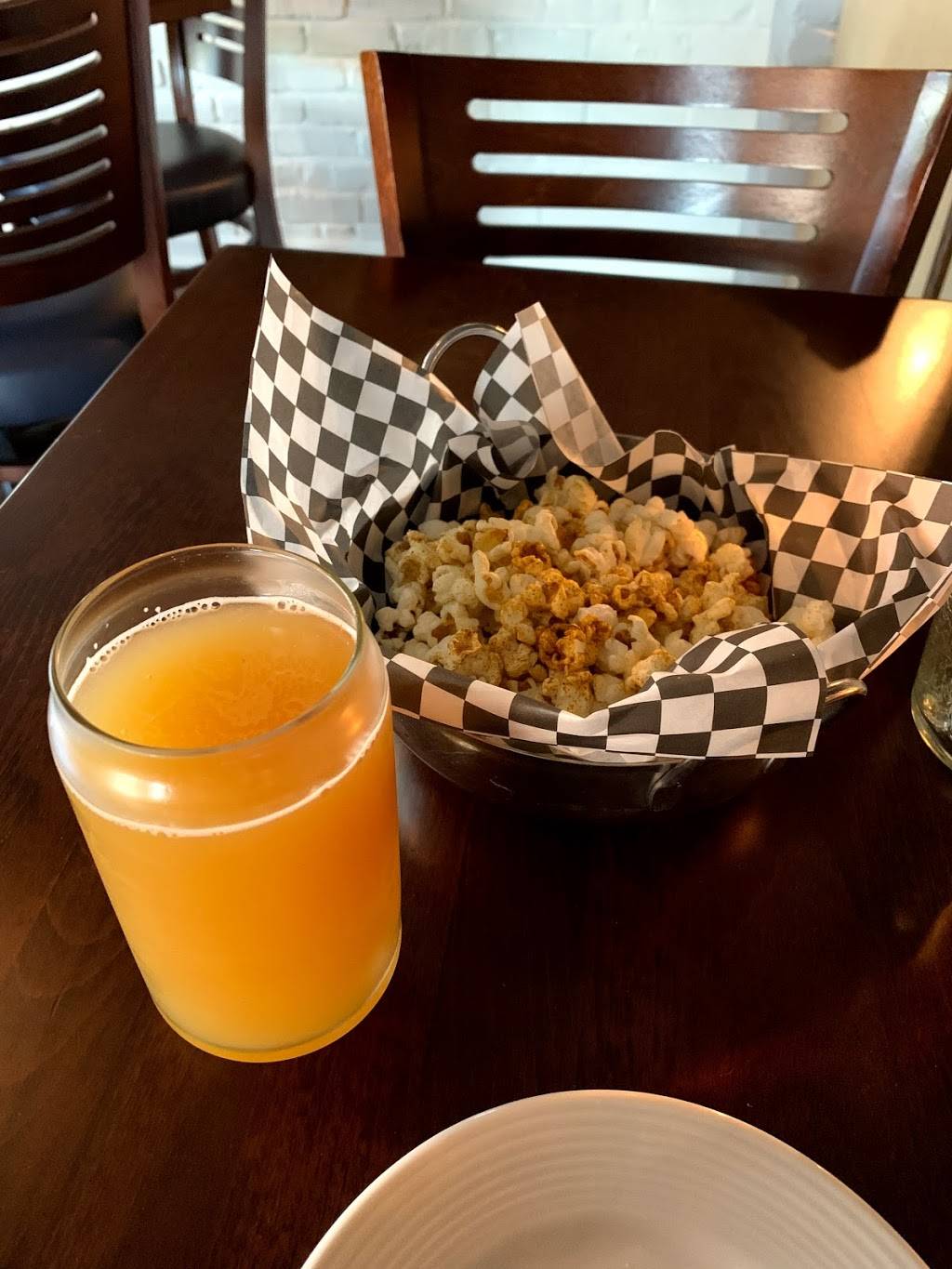 Frick Park Tavern | restaurant | 1100 S Braddock Ave, Pittsburgh, PA 15218, USA | 4128713440 OR +1 412-871-3440