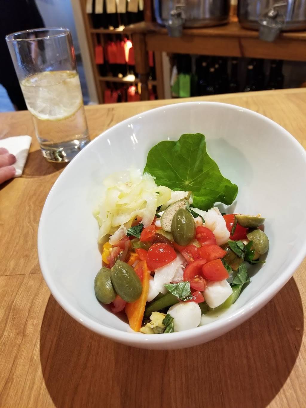 Casa Toscana | restaurant | 22 Main St W, Grimsby, ON L3M 1R4, Canada | 2892358888 OR +1 289-235-8888