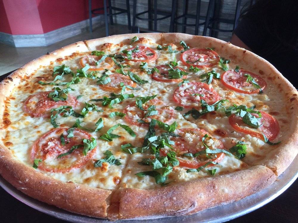 Flippin Pizza | restaurant | 27614 Clinton Keith Rd, Murrieta, CA 92562, USA | 9513019999 OR +1 951-301-9999